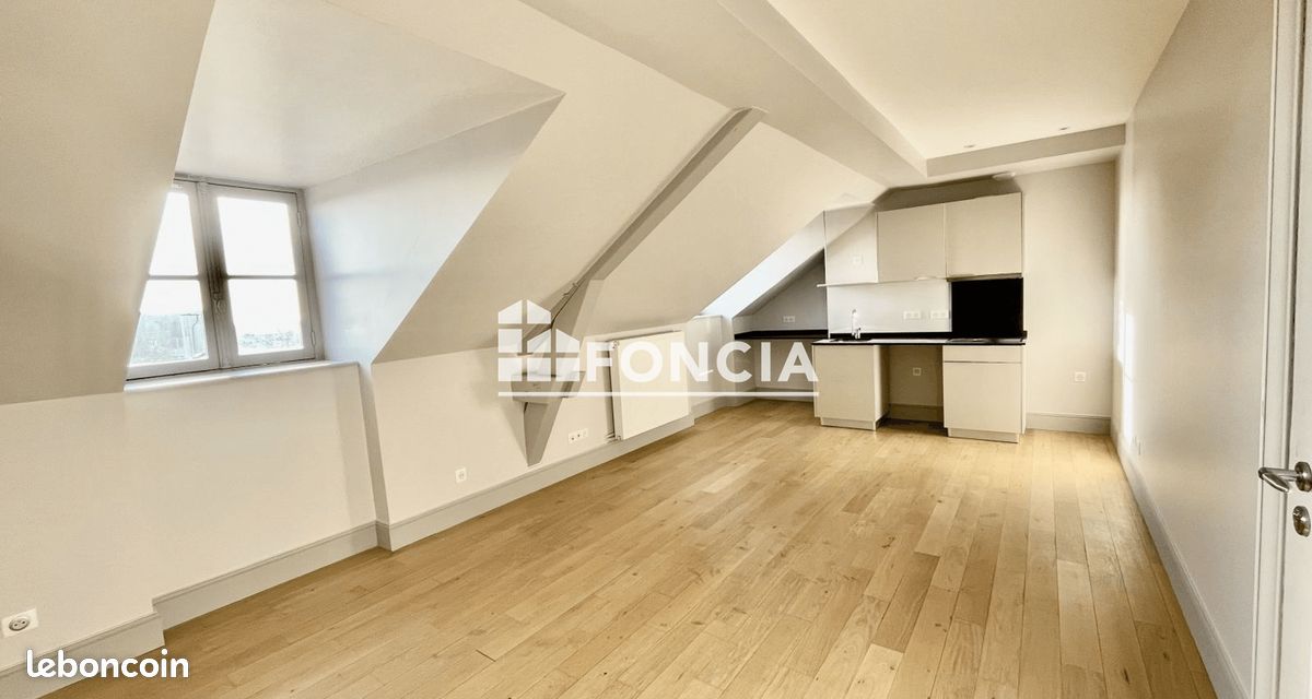 Appartement 2 pièces 45 m² · à Versailles · 45 m² · 1 292 €/mois