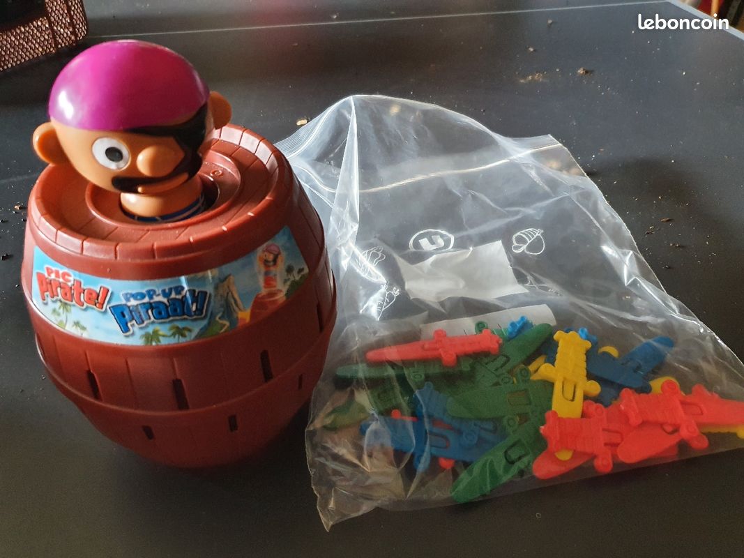 Pop-up pirate (image 3)