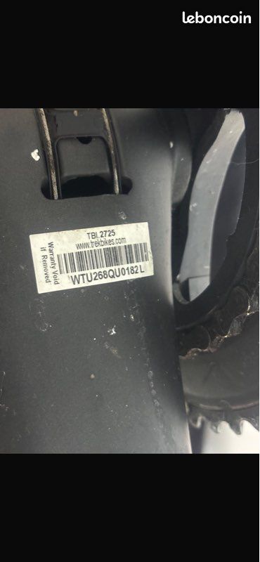 🚴 Vélo de route TREK – Très bon état 🚴 Je vends mon vélo de route TREK, léger, rapide et très agréable à rouler. Idéal pour le sport, les longues sorties ou les entraînements. ✅ Fonctionne très bien ✅ (image 3)
