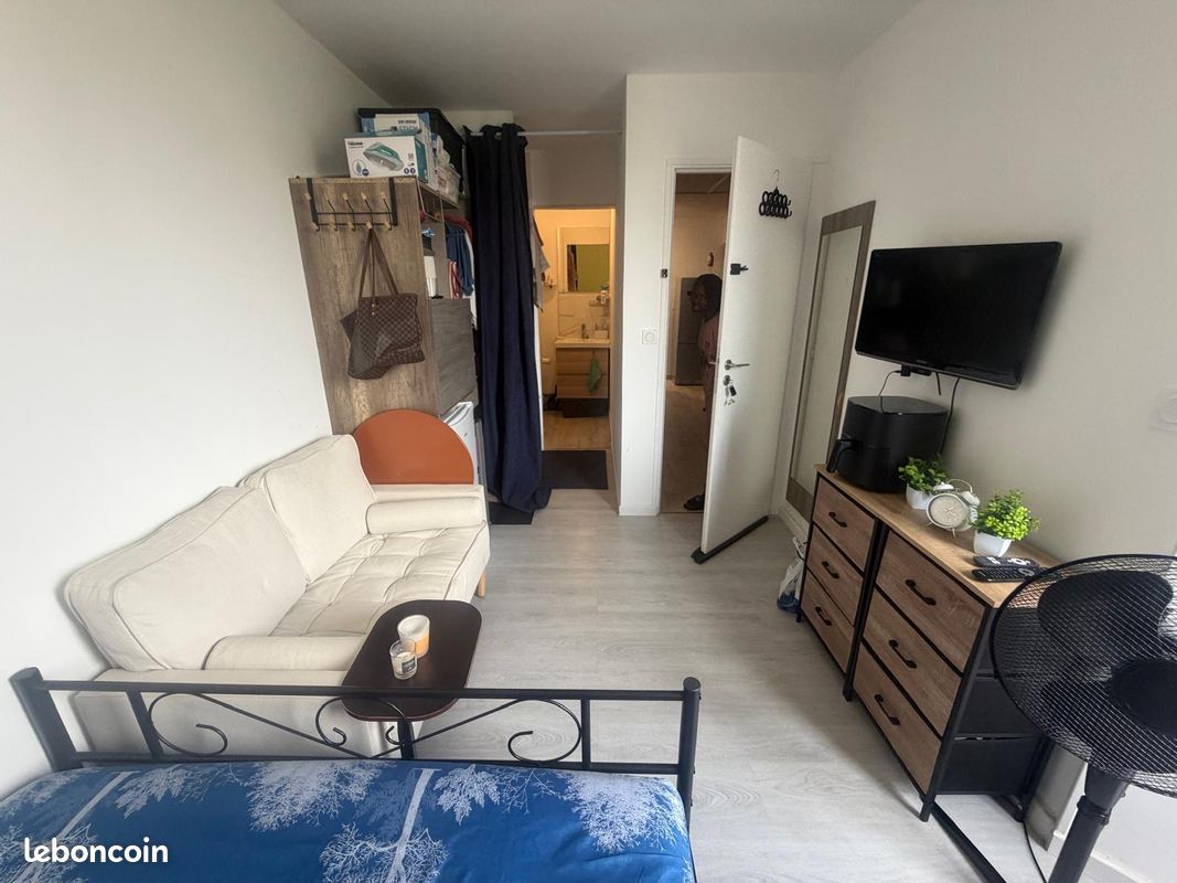 Appartement 6 pièces 103 m² · à Évry-Courcouronnes · 103 m² · 580 €