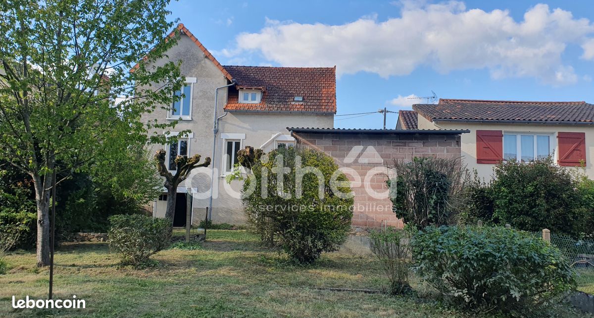 Maison 5 pièces 145 m² · à Chabanais · 145 m² · 86 500 €
