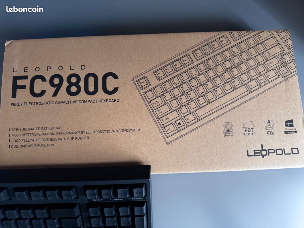 Clavier capacitif électrostatique LEOPOLD FC980C 98 touches