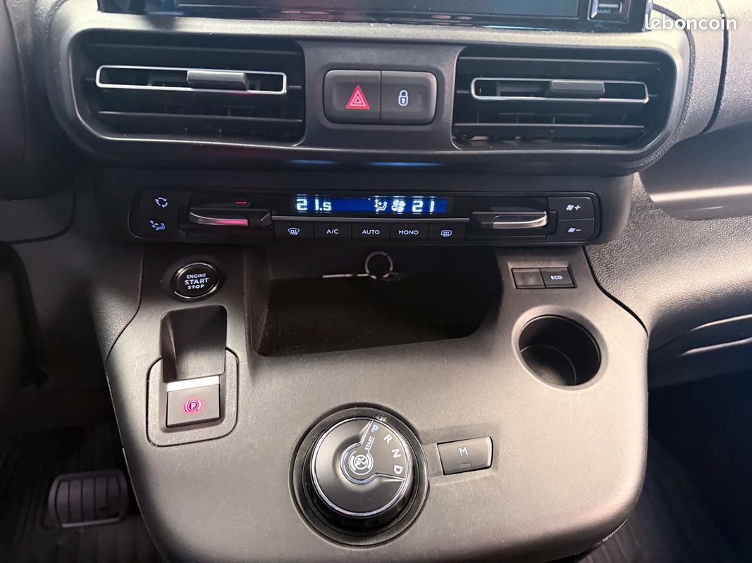 Opel COMBO Elegance Pack L2H1/XL Elegance (image 28)