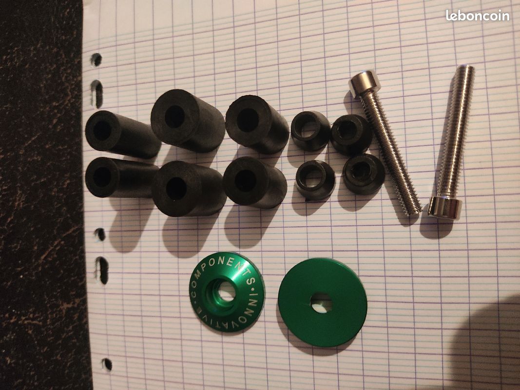 Embouts de guidon verts (image 1)