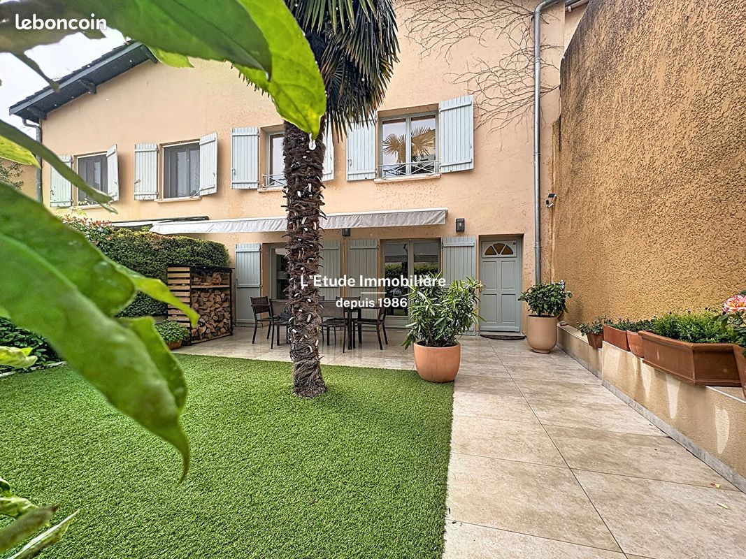 Maison 6 pièces 136 m² · à Caluire-Et-Cuire · 136 m² · 630 000 €