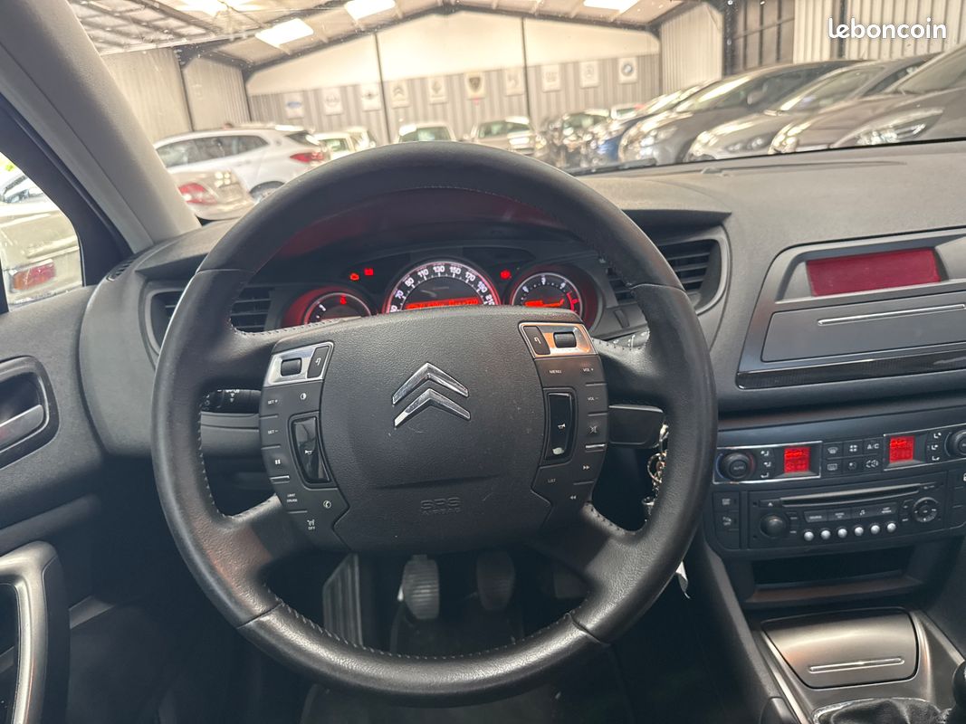CITROEN C5 1.6 HDI 112ch MILLENIUM - 2010 - 161 000 km - Suivi complet (image 13)