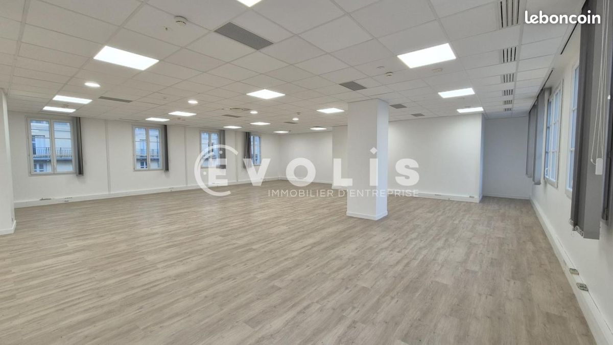 Bureaux 135 m² (image 1)