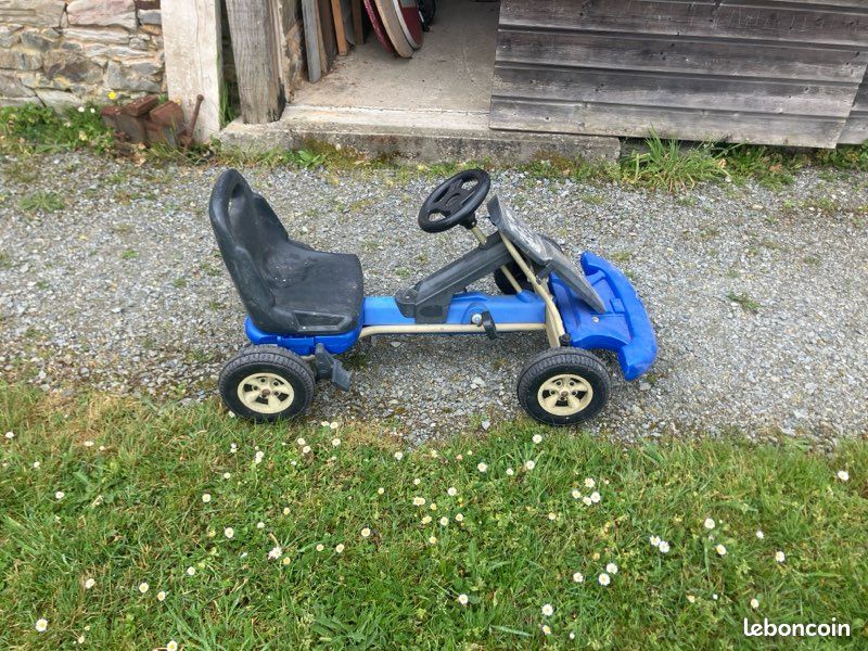 Quad à pédales enfant (image 1)