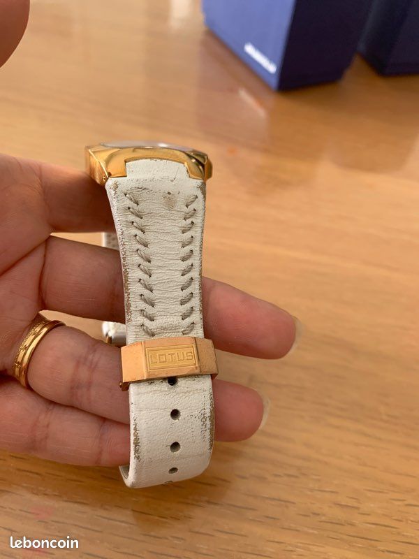 Montre lotus étanche cuir blanc femme (image 3)