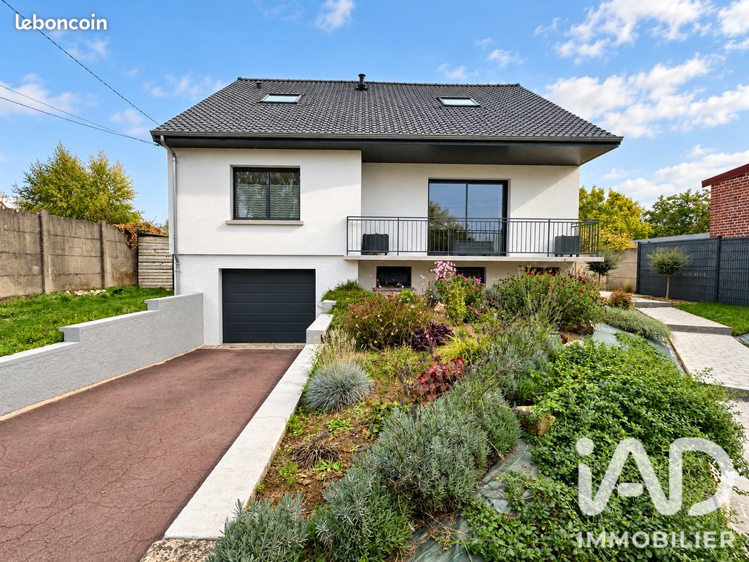 Maison 7 pièces 146 m² · à Beaurains · 146 m² · 330 000 €
