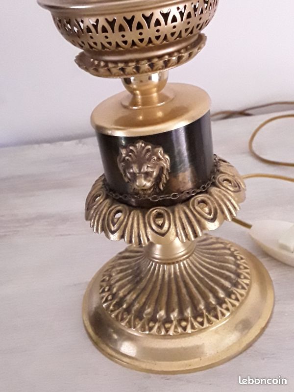 Lampe de chevet têtes de lions bronze et laiton (image 2)