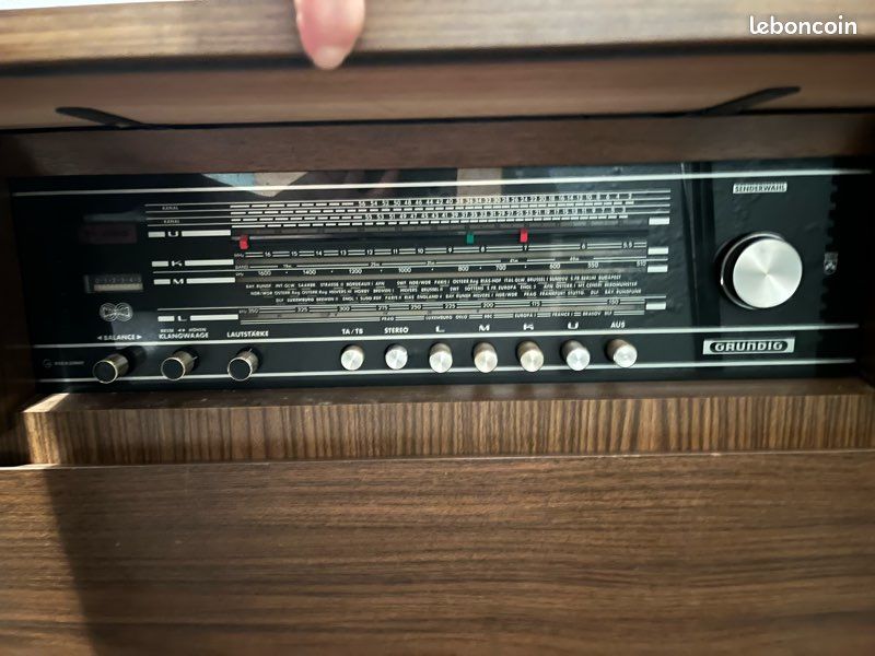 Meuble radio vintage (image 4)