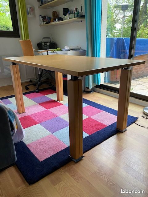 Table / bureau (image 2)