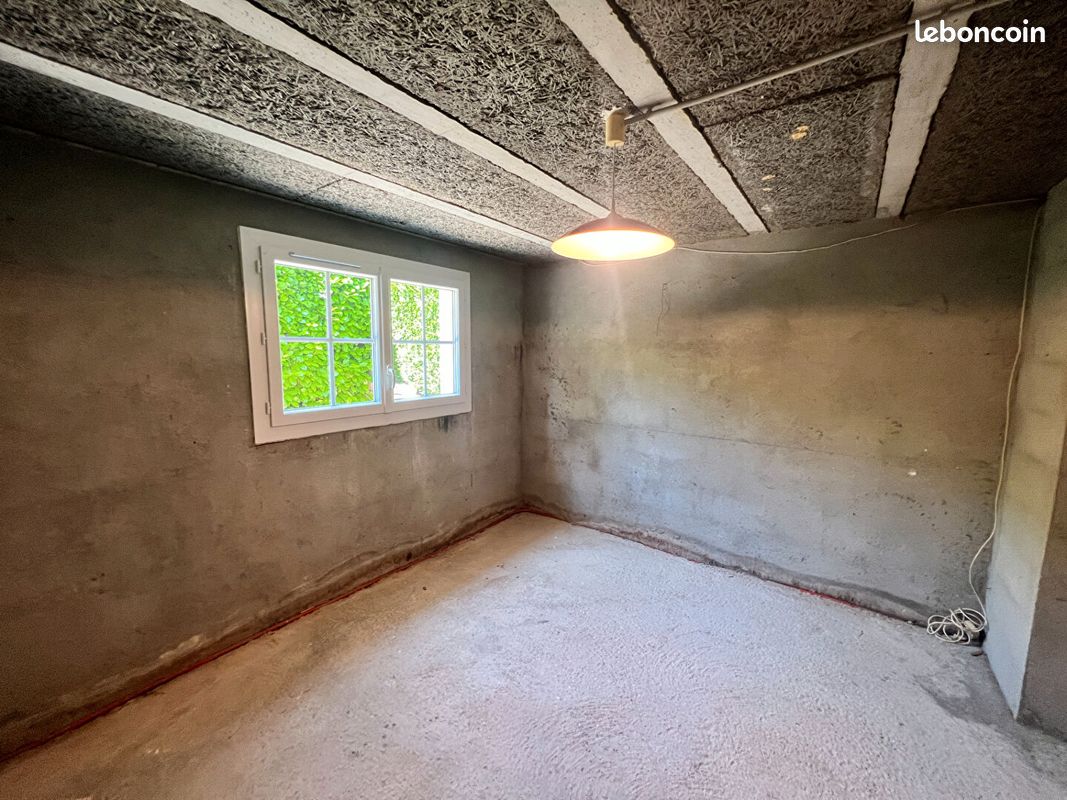Maison 5 pièces 89 m² - Fléac 16730 (image principale 7)