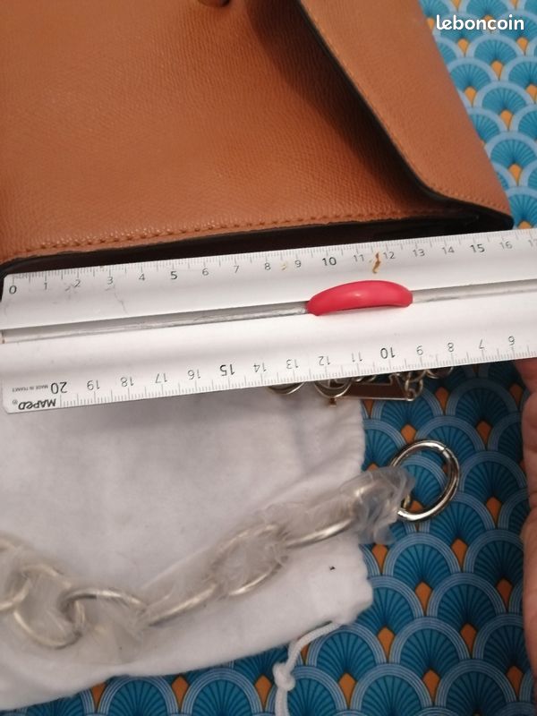 Sac bandoulière Guess (image 4)