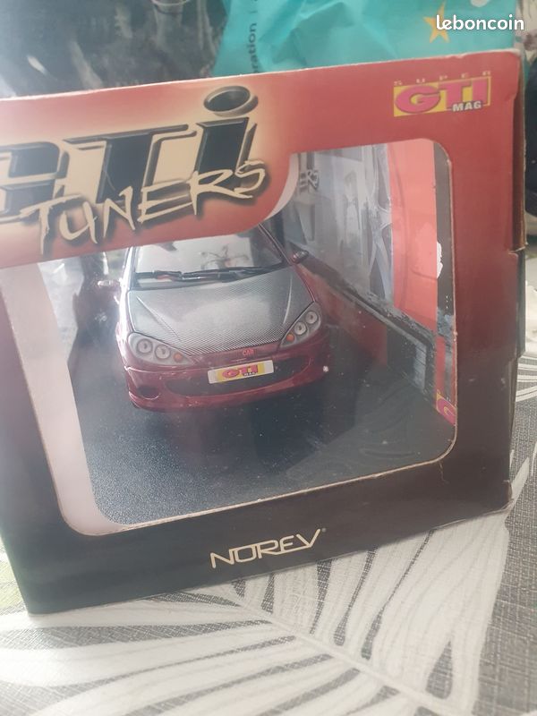 Miniature Norev 1/18 – 206 Street Racer – Voiture De Collection Neuve