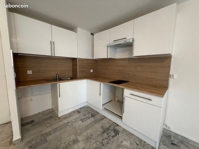 Appartement 1 pièce 27 m² · à Hyères · 27 m² · 523 €/mois