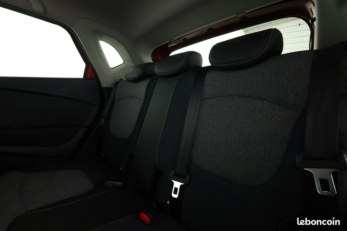 Renault Captur 0.9 TCe Energy Intens 90 ch (image 8)
