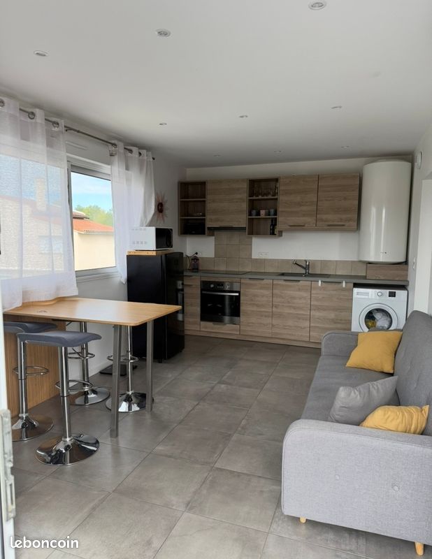 Appartement 3 pièces 44 m² · à Blagnac · 44 m² · 800 €/mois