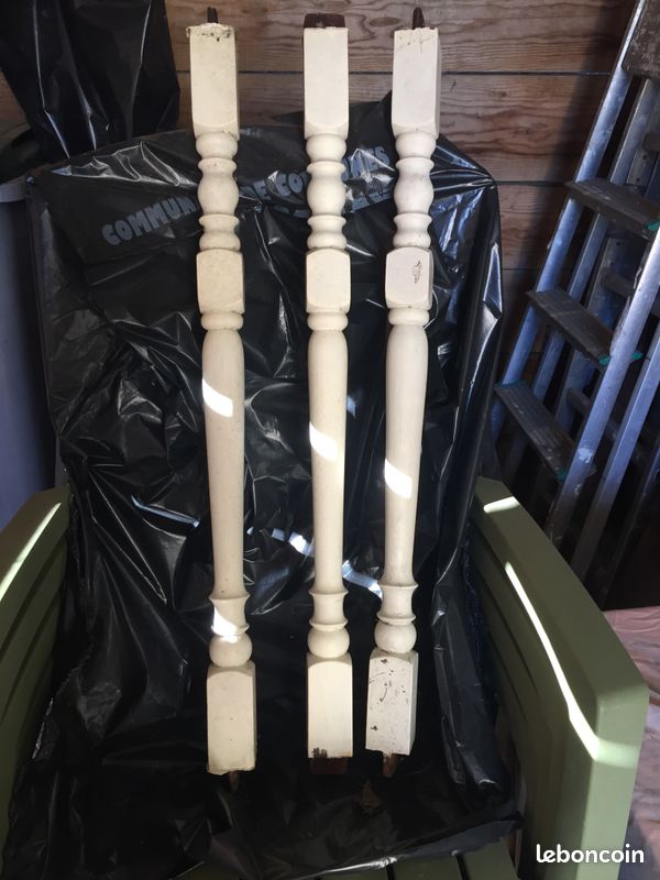 Barreaux de balcon en bois (image 1)