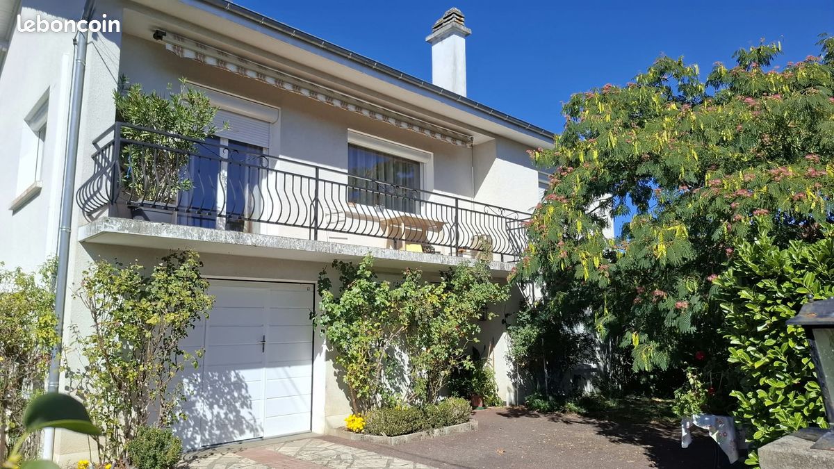 Maison 6 pièces 130 m² · à Hauterive · 130 m² · 179 000 €