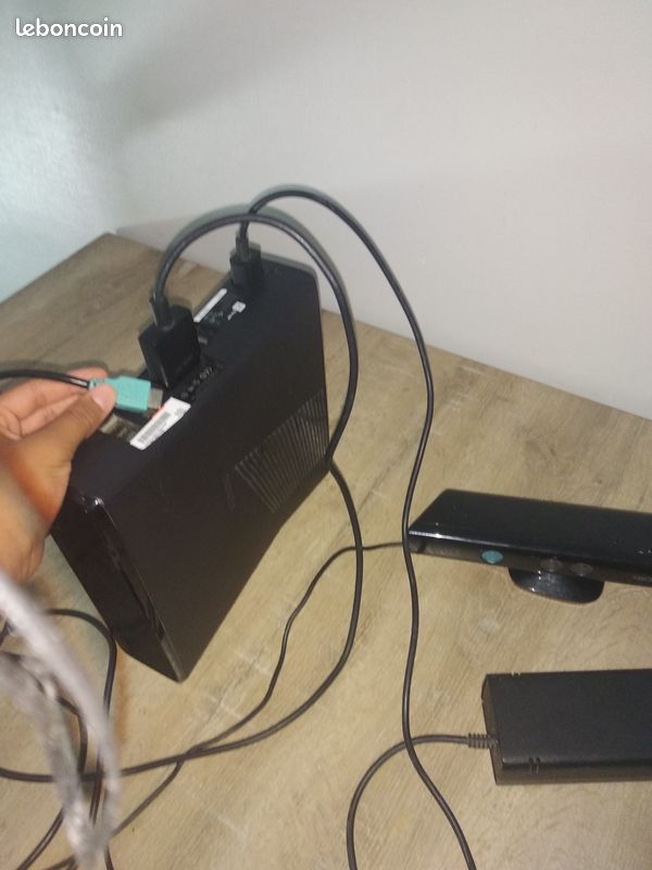Xbox 360 (image 4)
