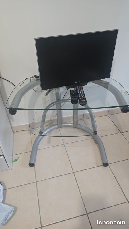 Table télévision (image 2)