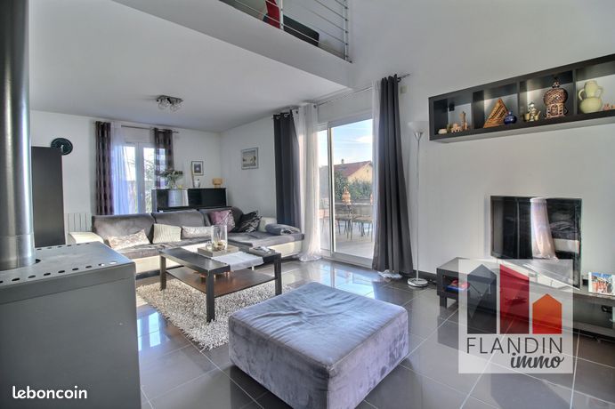 Maison 5 pièces 147 m²