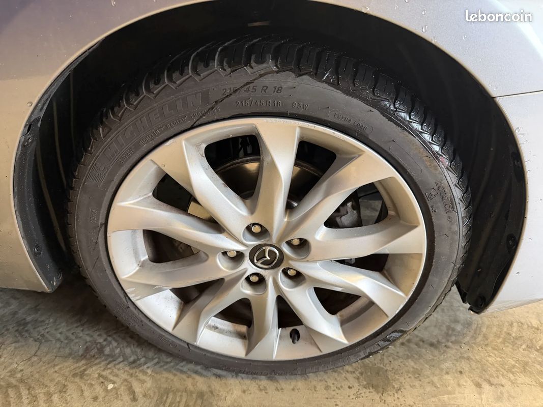 Mazda 3 2.2 D 150ch - Boîte auto - Régulateur de vitesse - Affichage tête haute (image 18)