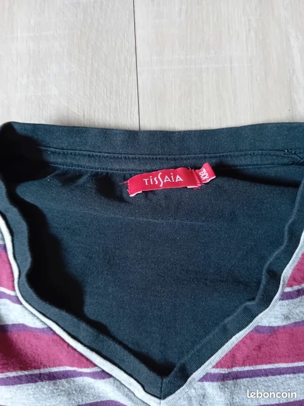 T-shirt manches longues Tissaia XXL – Rayé bordeaux & gris – Col V (image 5)