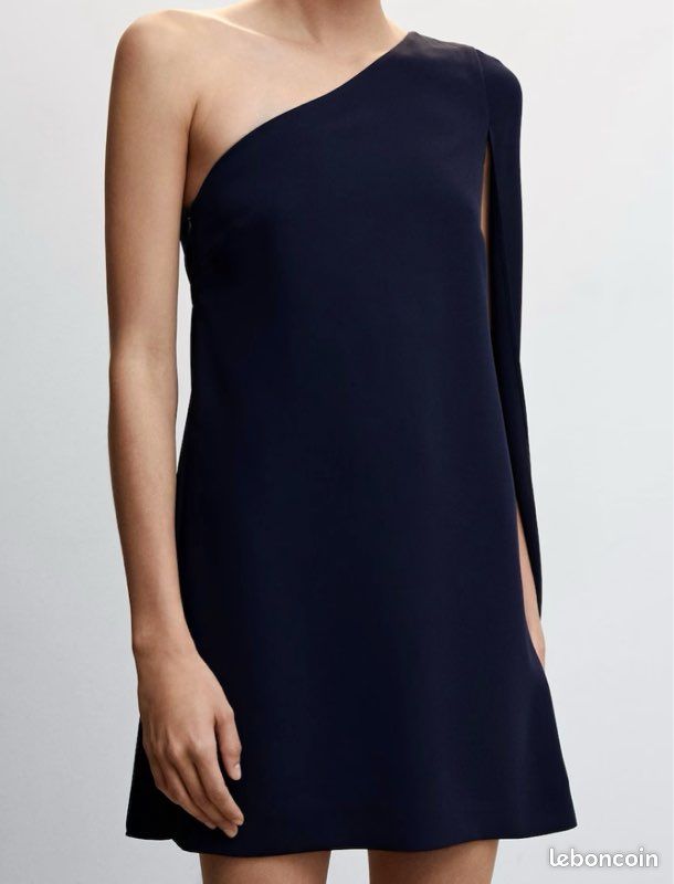 Robe cape asymétrique marine Marque Mango Vêtements