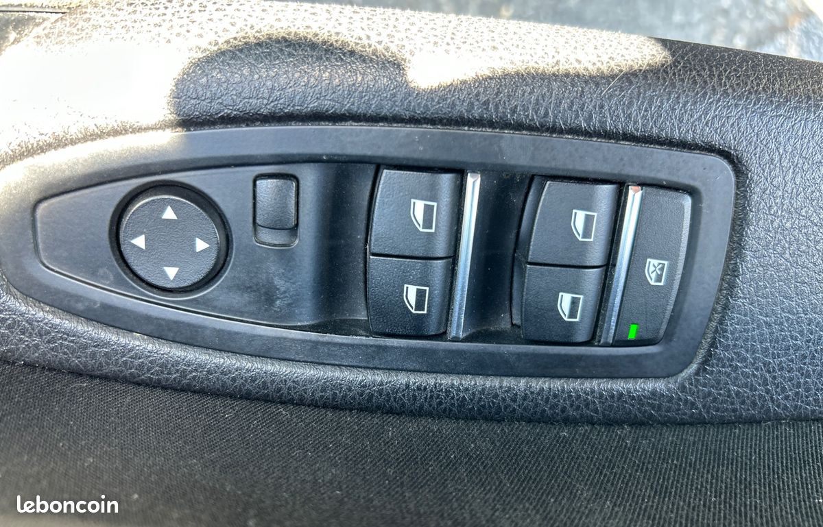 BMW SERIE 1 2.0 120 I 185CH ULTIMATE M-SPORT BVA8-CARPLAY+STYLE 135I+LIGNE A CLAPEt (image 15)
