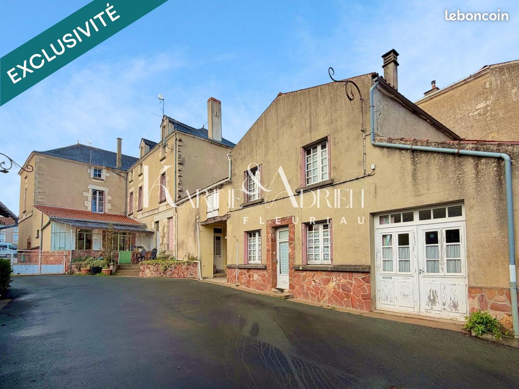Maison 20 pièces 317 m² · à Saint-Jean-d'Hermine · 317 m² · 276 000 €