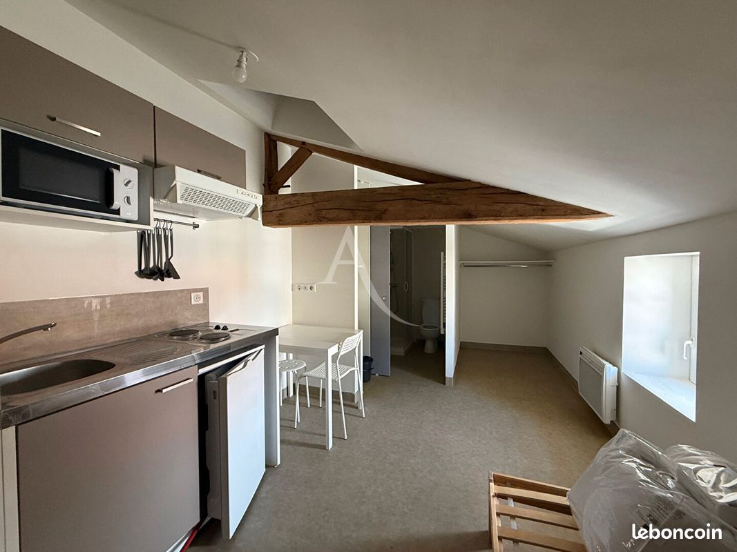 Appartement 1 pièce 11 m² · à La Roche-sur-Yon · 11 m² · 405 €/mois