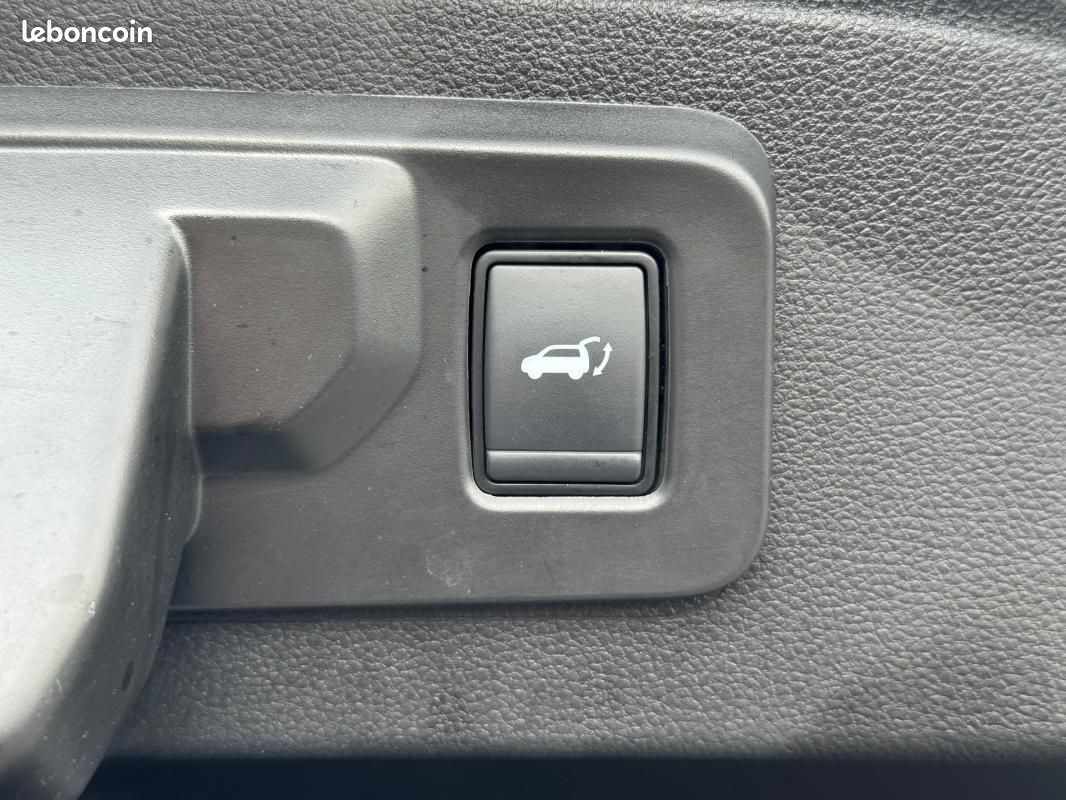 Renault Espace VI E-Tech hybrid 200 Techno (image 28)