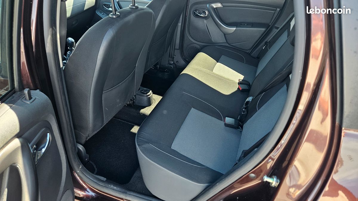 Dacia duster 1.5 dci 110ch black touch (image 4)