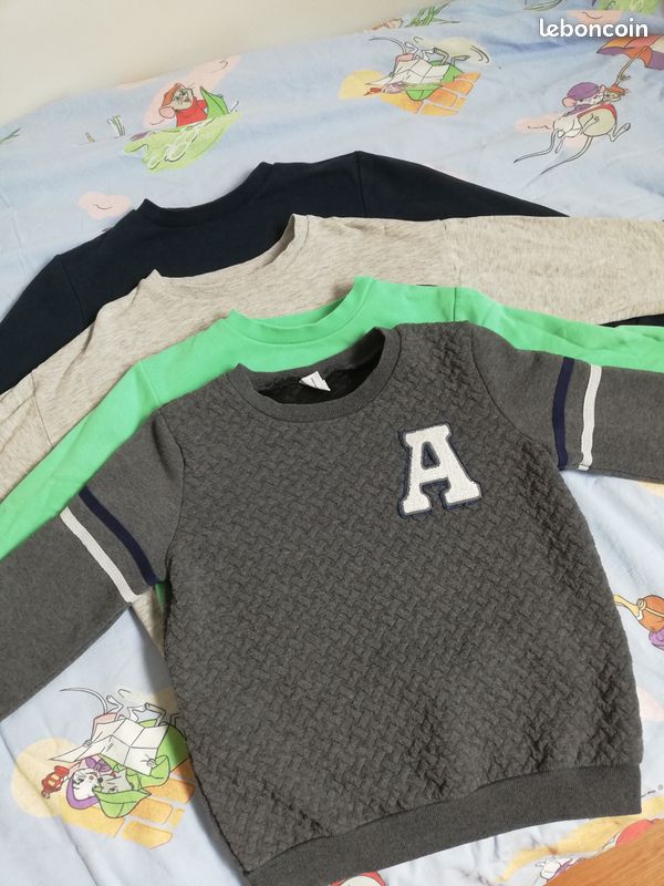 Lot sweats 6 ans (image 1)