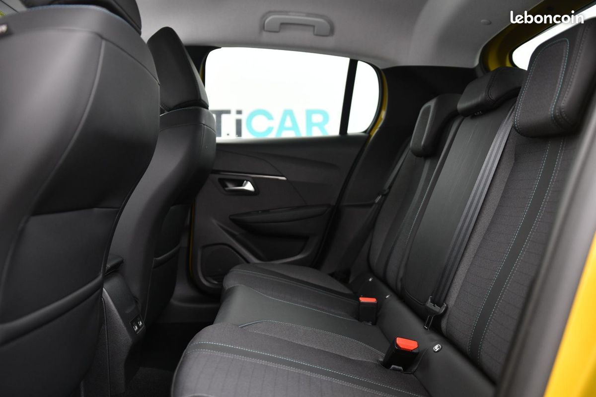 PEUGEOT 208 PureTech 100 S&S BVM6 Allure (image 4)