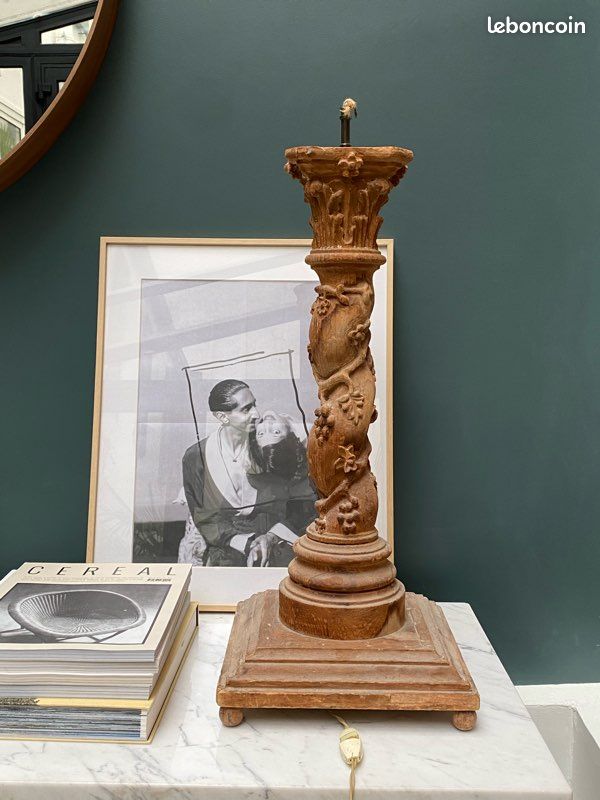 Paire de pieds de lampe sculpté (image 3)