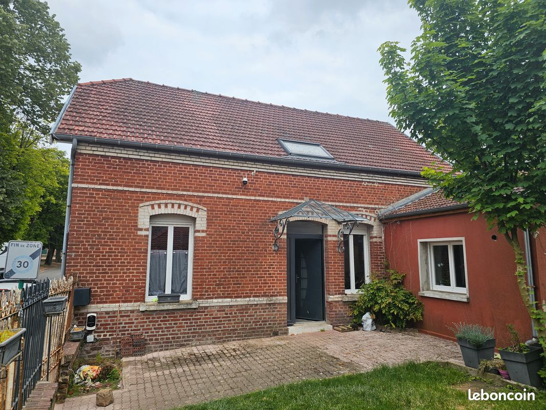 Maison 8 pièces 150 m² · à Roisel · 150 m² · 155 000 €