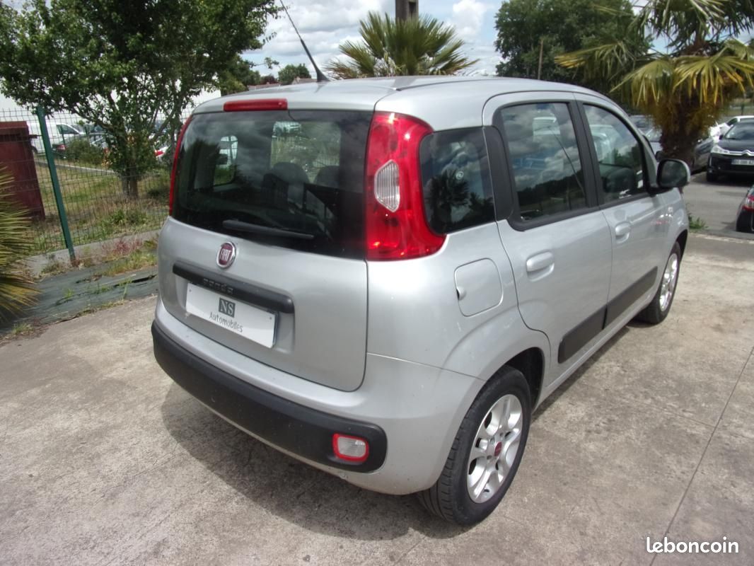 Fiat Panda SERIE 2 1.2 69 ch Lounge (image 8)