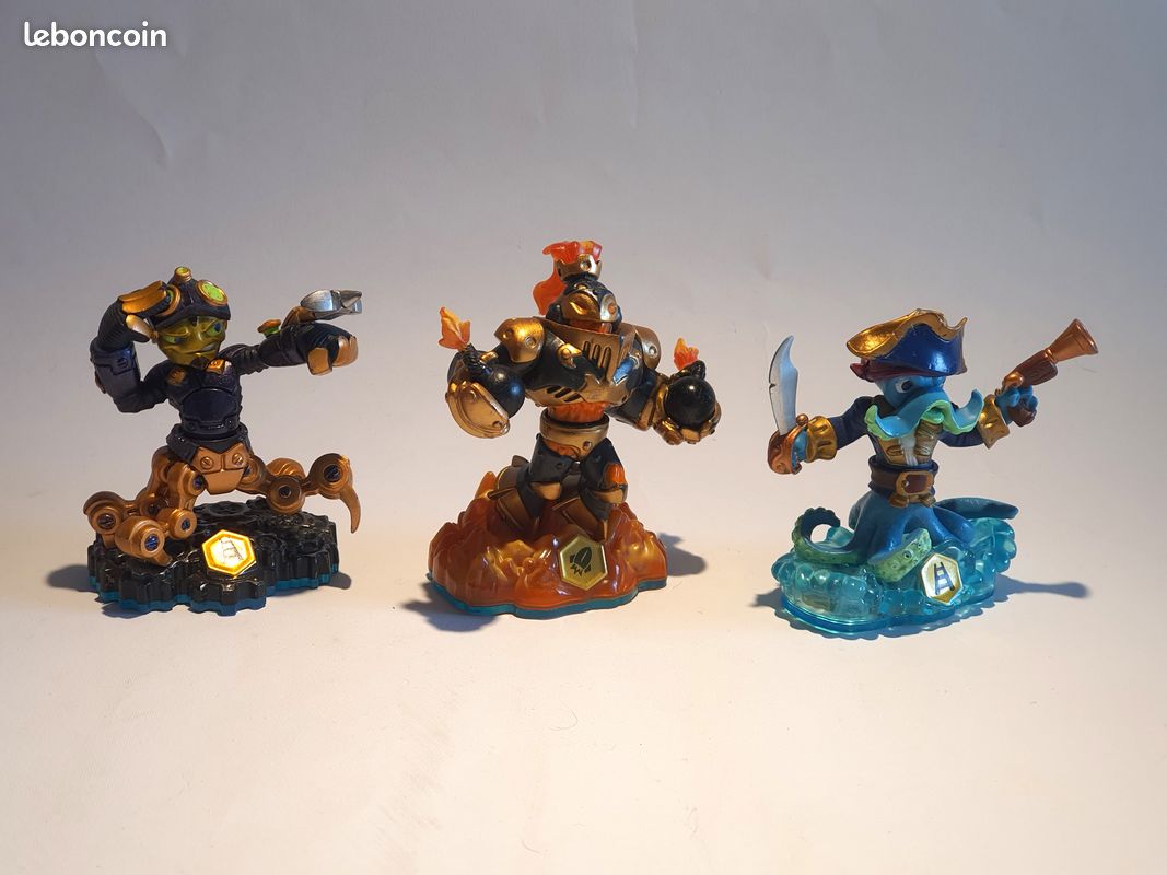 Lot De 10 Figurines Skylanders Swap Force Pour Nintendo Wii + Sacoche De Transport