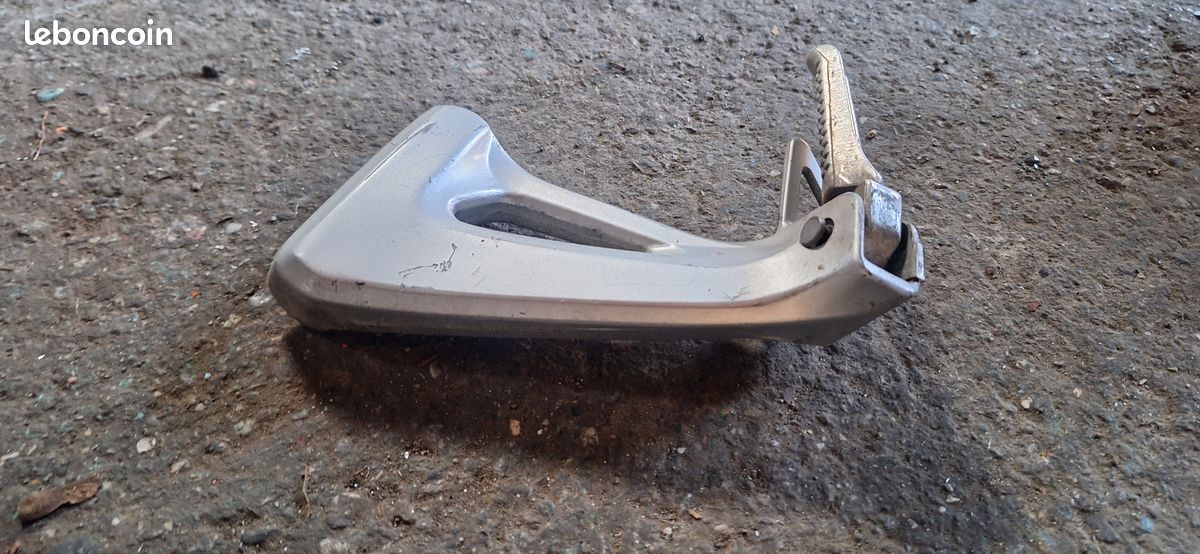 Support Cale pied ard de Suzuki svs sv s 650 carbu (image 2)