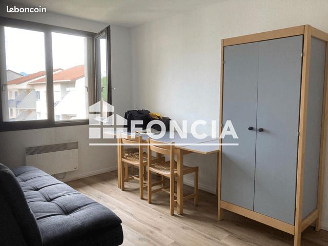 Appartement 1 pièce 18 m² · à Grenoble · 18 m² · 403 €