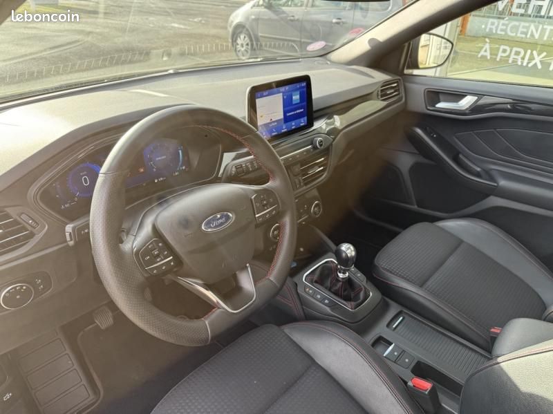 Ford Focus 1.0 Flexifuel 125ch mHEV ST-Line X (image 5)