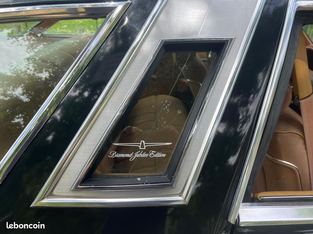 Ford Thunderbird v8 (image 10)