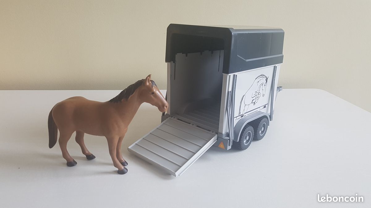 Van + cheval BRUDER ref 02028 (image 2)