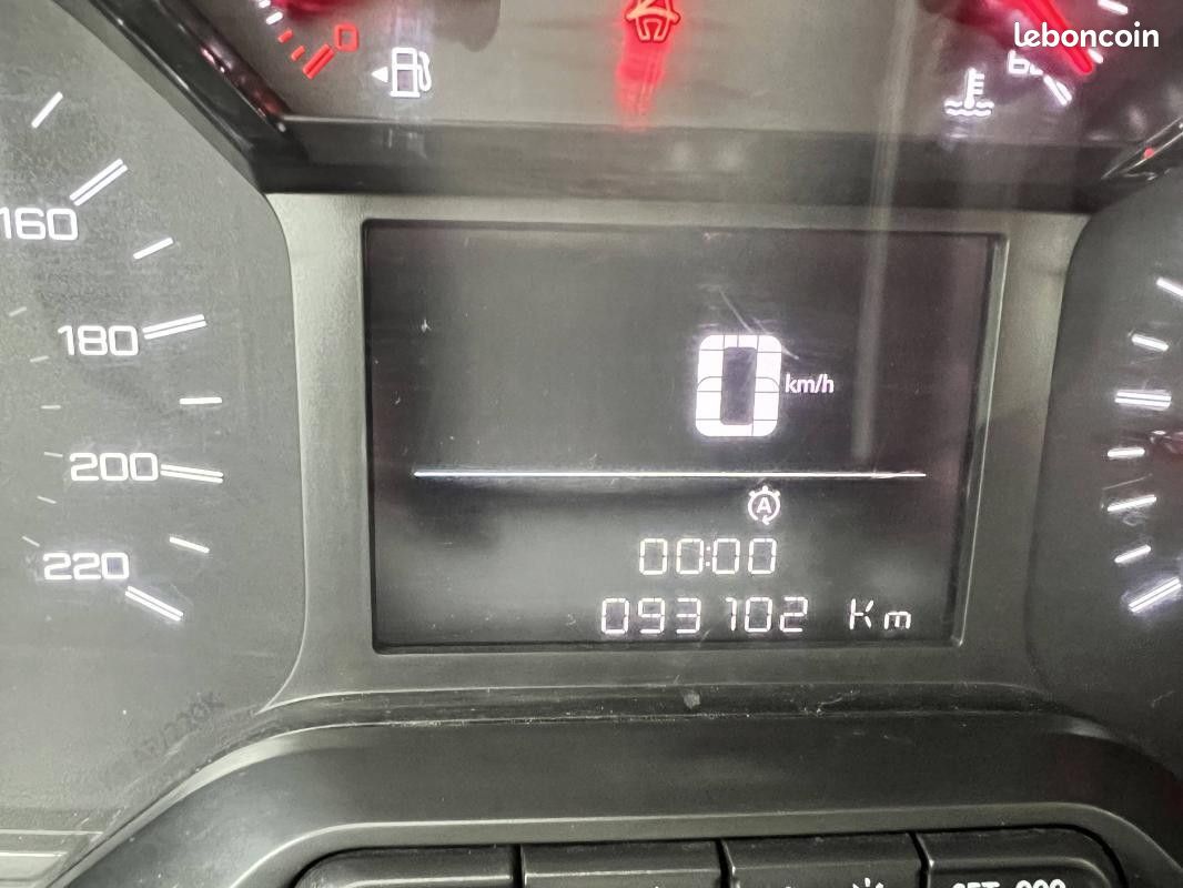 Peugeot Partner 1.5 BlueHDi BVM6 100CV PREMIUM STANDARD Garantie Nationale 12 Mois (image 10)