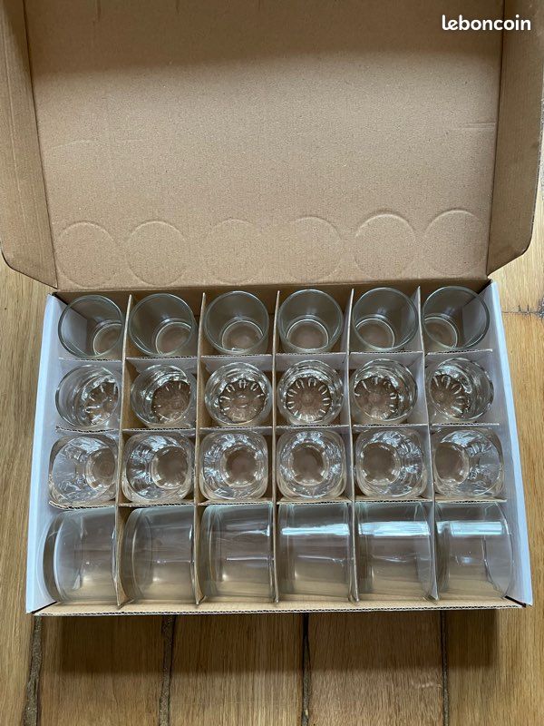 Lot de verres neufs (image 2)