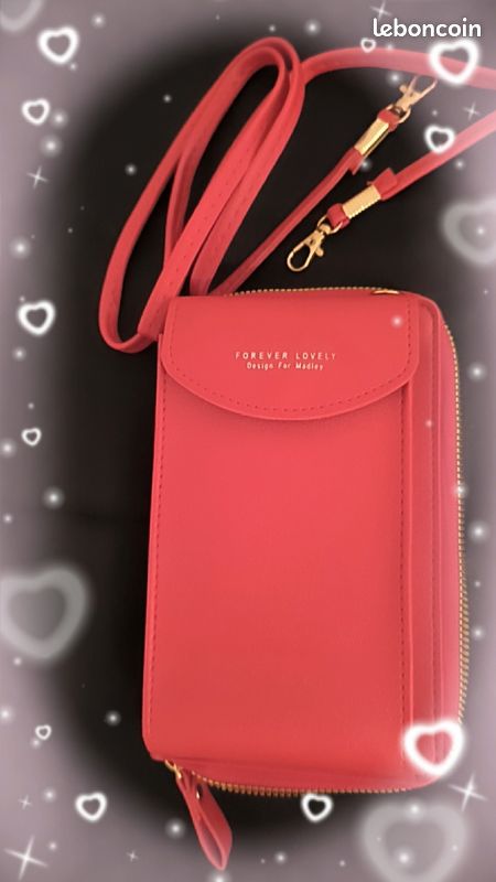 Sac de différentes tailles et de forme mais très pratique pr le téléphone et mettre des choses (image 2)